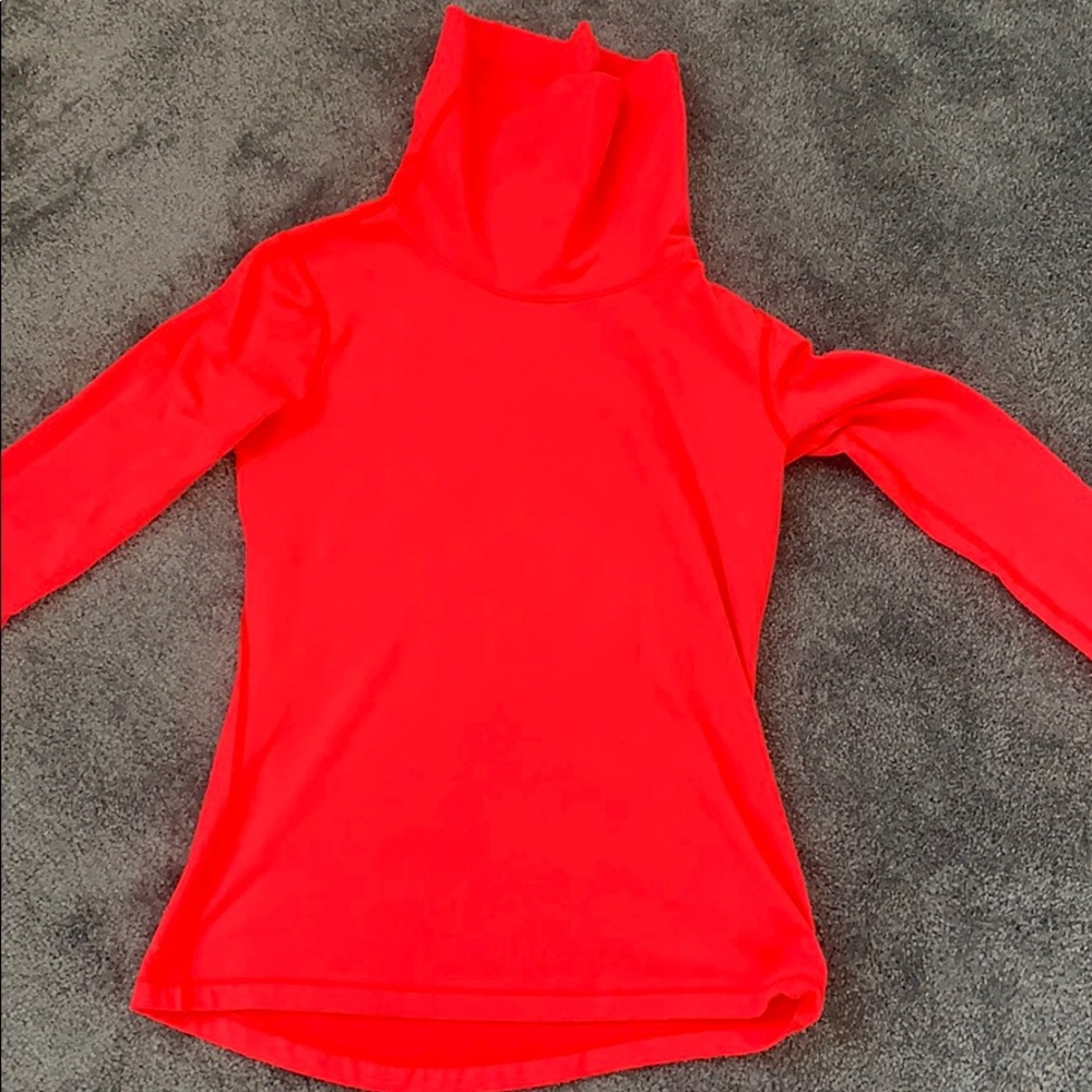 Hot pink Nike women’s running compression fleece